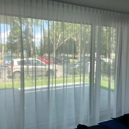 Front アパート *